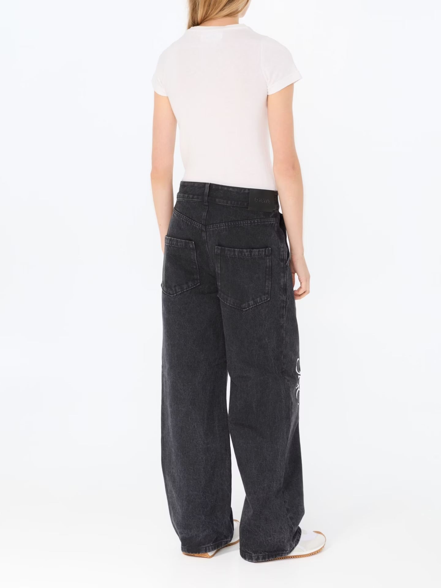 Collection of OWE - Jeans in a gallery layout