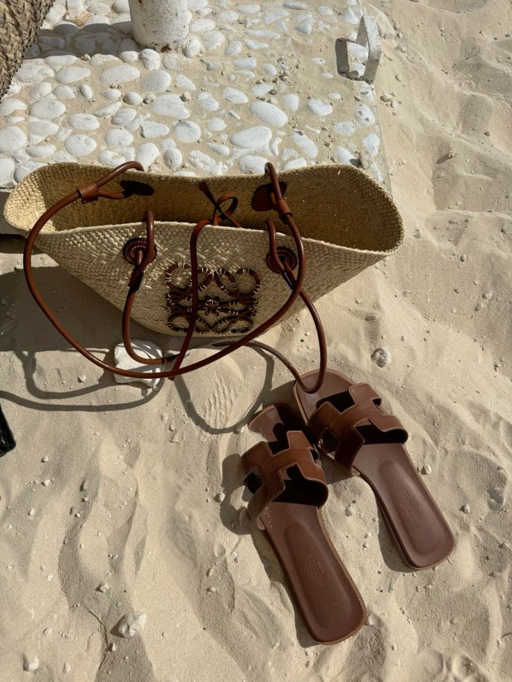 Collection of Owe Sandalen in a gallery layout