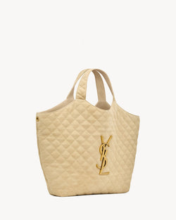Collection of YVA - Tasche in a gallery layout