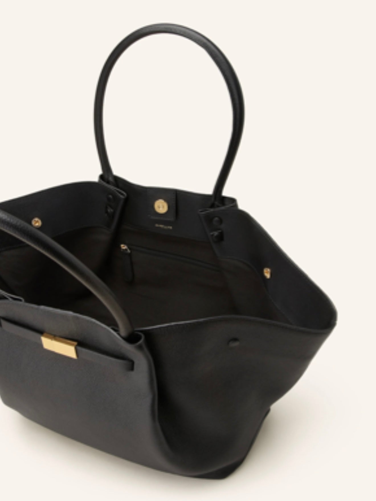 Davina Tasche