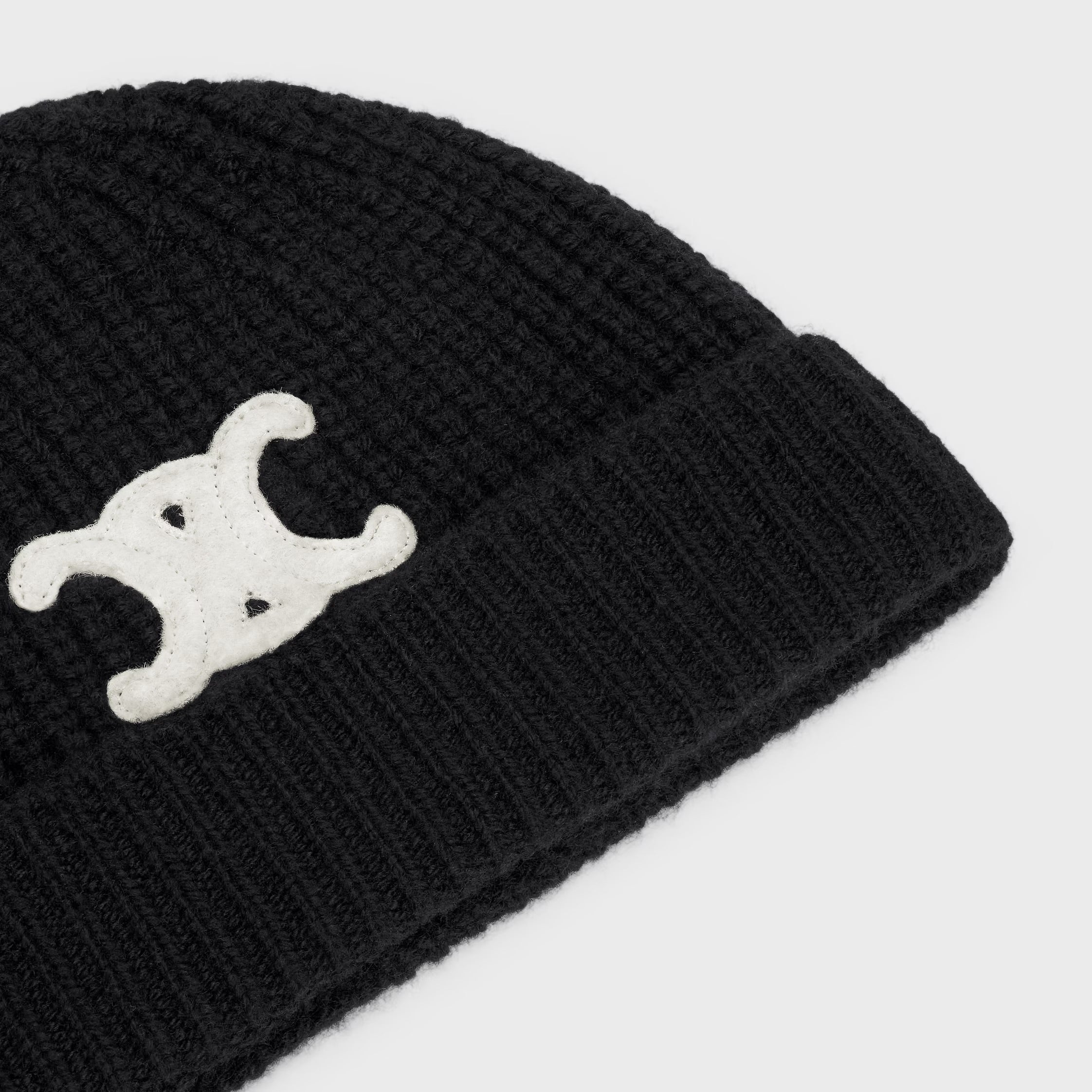 Collection of CELIA Mütze in a gallery layout