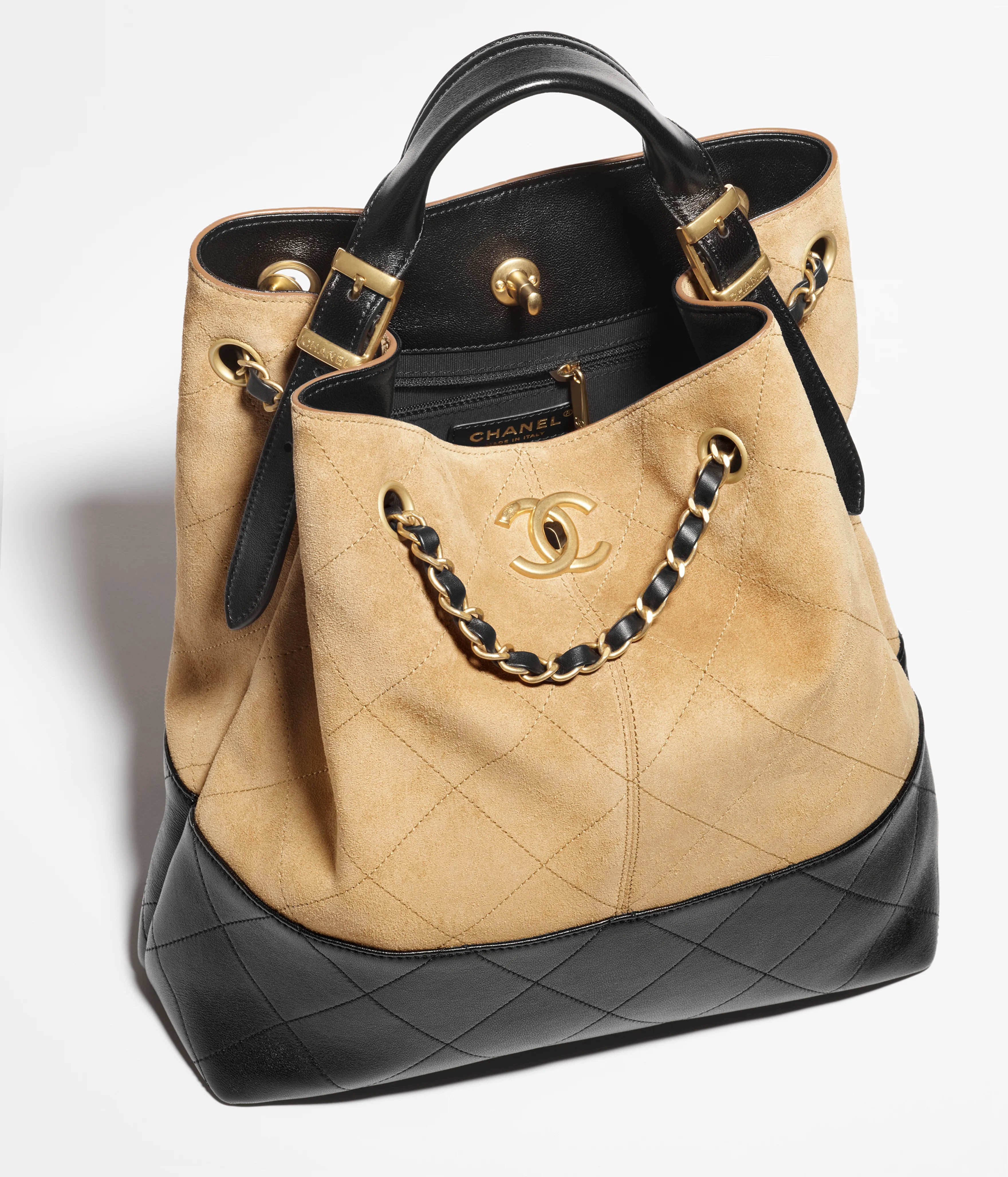 Collection of Cevila Tasche in a gallery layout